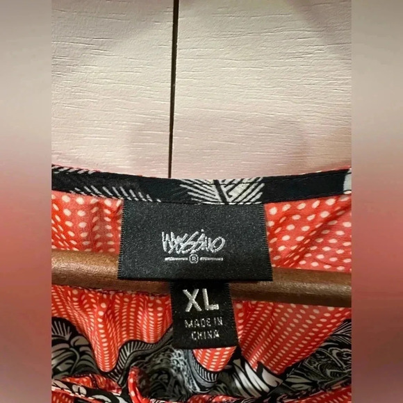 Mossimo Sheer Blouse- Size XL - Picture 2 of 4